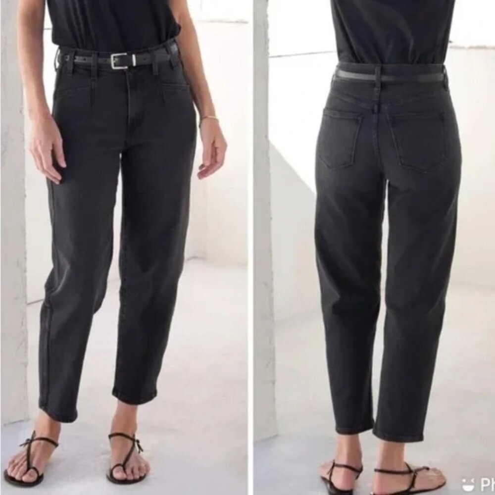 AYR The Beat Barrel Leg Ankle Crop Jean. Size 28 in "Uni", soft black